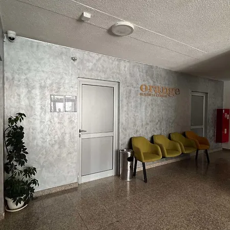 Orange Business Centar Lägenhet *